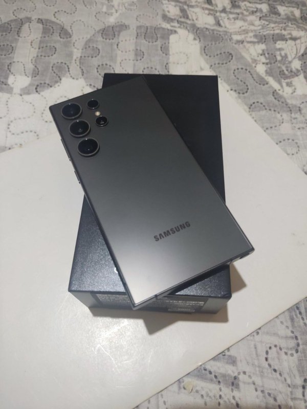 Samsung Galaxy S24 Ultra (256GB) + Frete Grátis