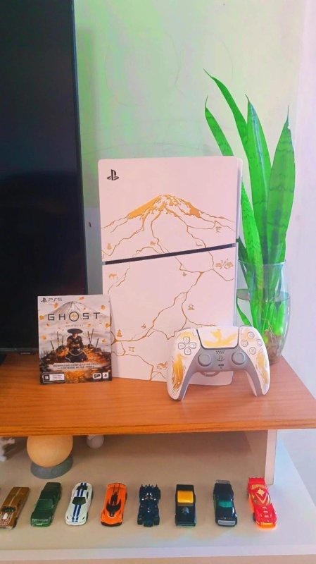 Bundle Console PlayStation 5 com Leitor - Ed. Limitada Ouro Ghost of Yōtei