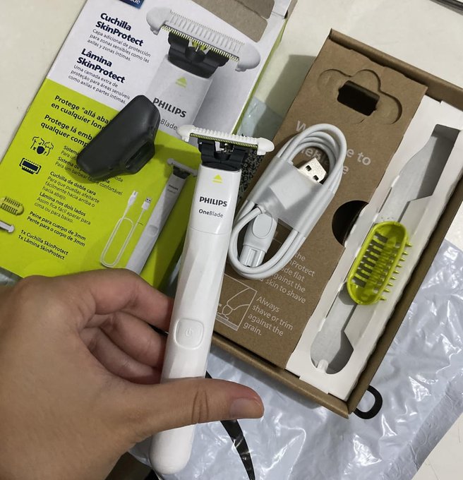Aparador de Pelos Íntimo Philips OneBlade Intimate QP1924/10, À Prova d'água, Bivolt + Frete Grátis