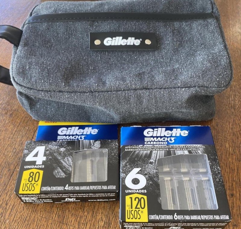 Kit Gillette Mach3 10 Cargas Carbono + Necessaire