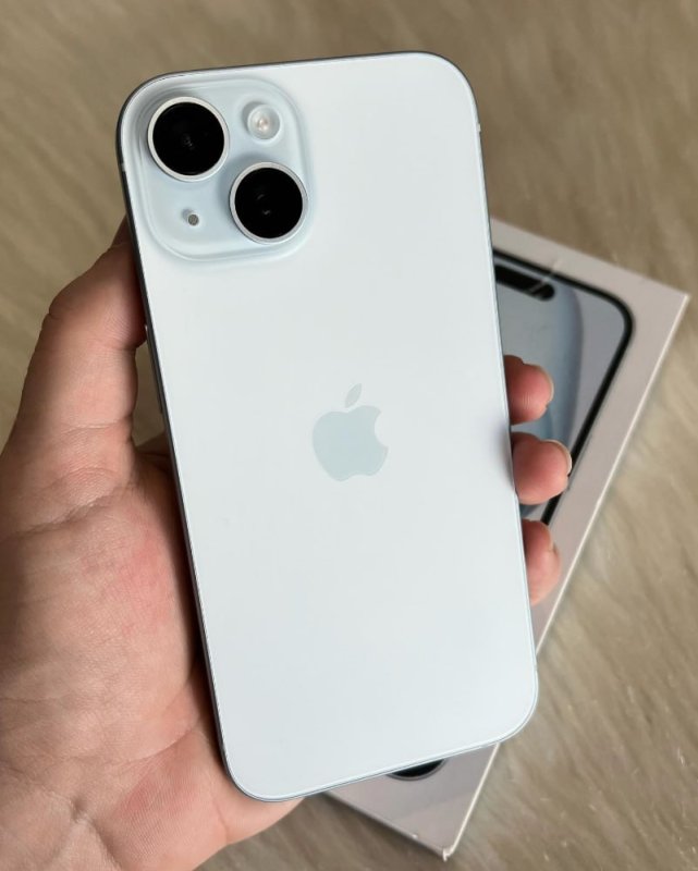 Apple iPhone 15 (128 GB)