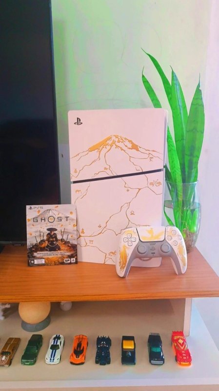 Bundle Console PlayStation 5 com leitor - Ed. Limitada Ouro Ghost of Yōtei