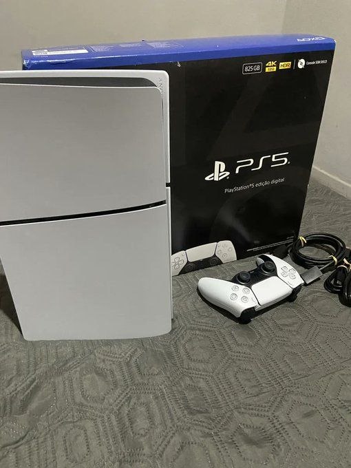 PlayStation®5 Slim Edição Digital - 825 GB