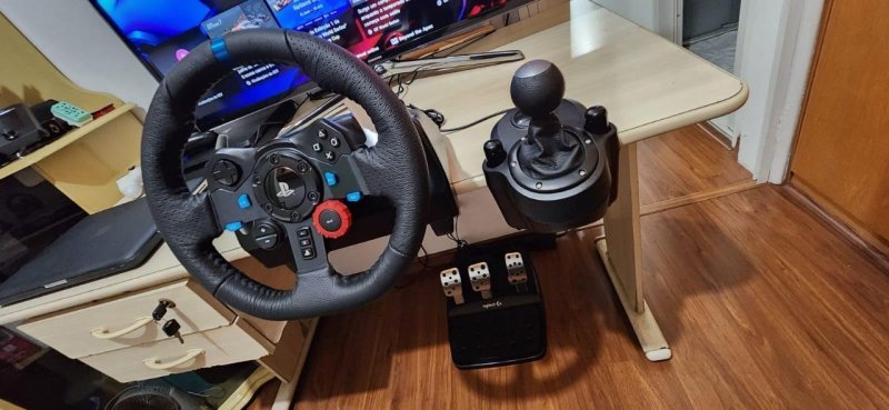 Combo Volante, Pedais e Cambio Logitech G29 SE Driving Force para PS5, PS4, PS3 e PC + Frete Grátis