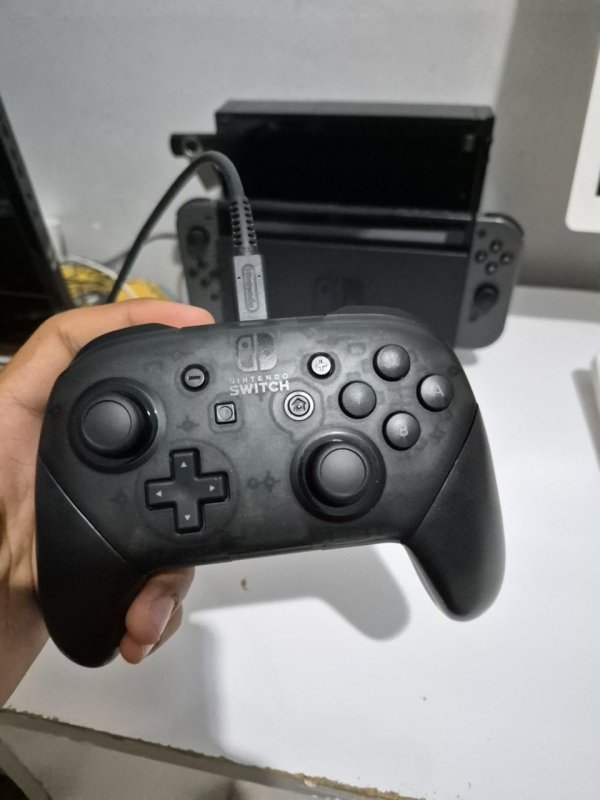 Controle Nintendo Switch Pro, Sem Fio, Vibração HD, Cinza