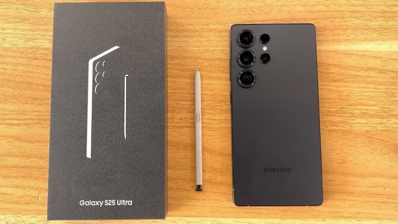 Samsung Galaxy S25 Ultra 5G, 256GB, 12GB RAM