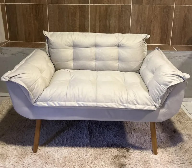 Namoradeira Decorativa Alice Suede