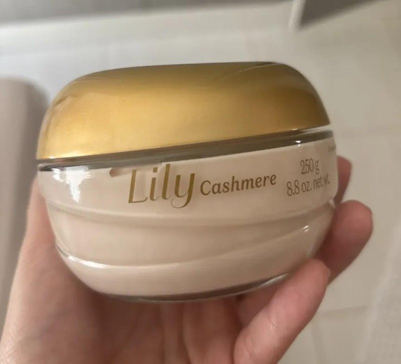 Creme Acetinado Lily Cashmere 250g