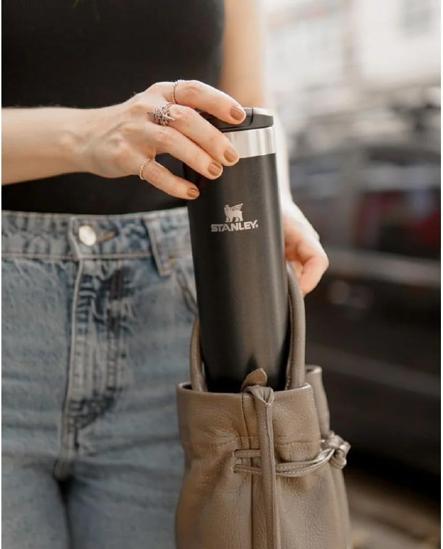 Stanley Garrafa Térmica Aerolight Transit Black 591ml com 38% OFF