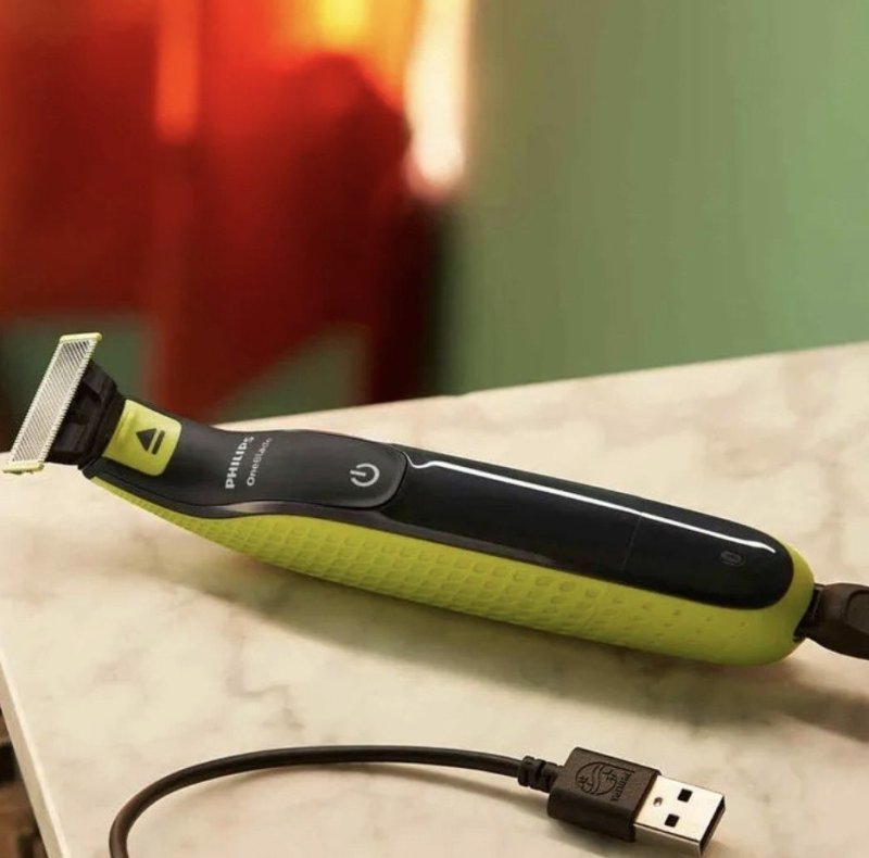 Aparador E Raspador Oneblade Intimate Qp1924/10 Philips Branco 127/220v