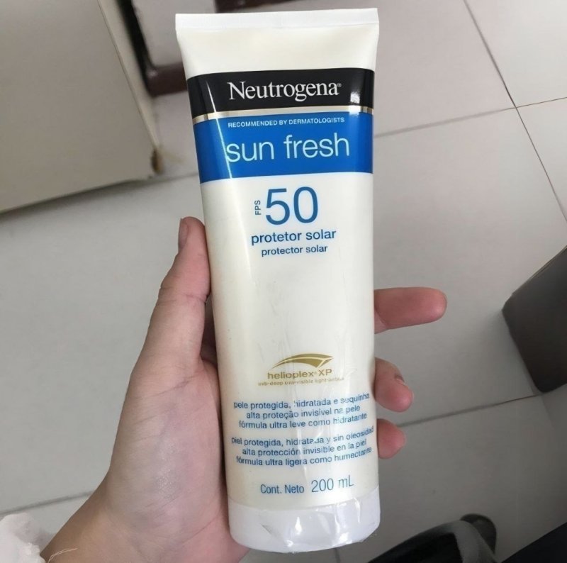 Neutrogena Sun Fresh Protetor Solar Corporal, FPS 50, 200ml