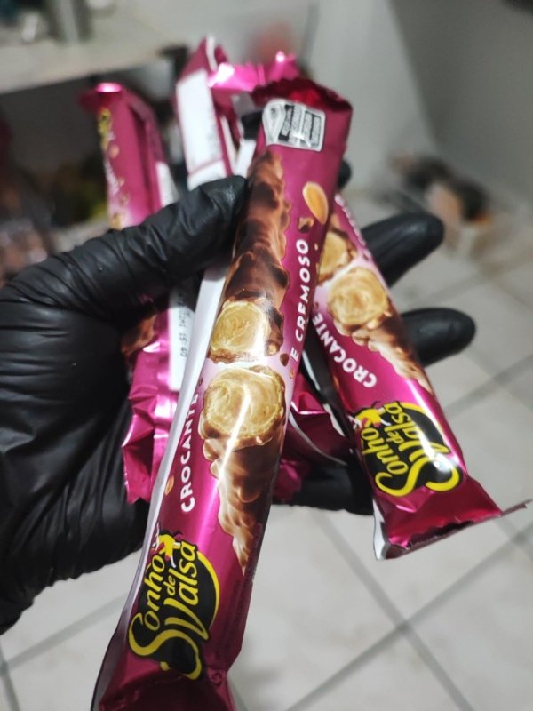 Stick Wafer Recheado Sonho de Valsa Sabor Chocolate - Display com 15 unidades de 25g