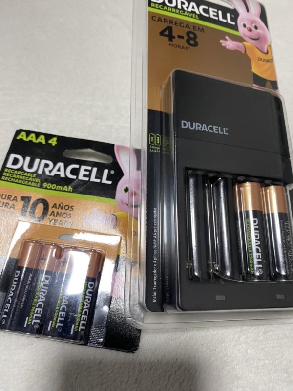 Duracell Carregador de Pilhas Recarregáveis AA e AAA Com 4 Pilhas AA Inclusas – Bivolt + Frete Grátis