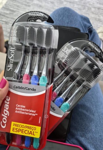 Kit Escova Dental Colgate Slim Soft Black 6 Unidades + Frete Grátis