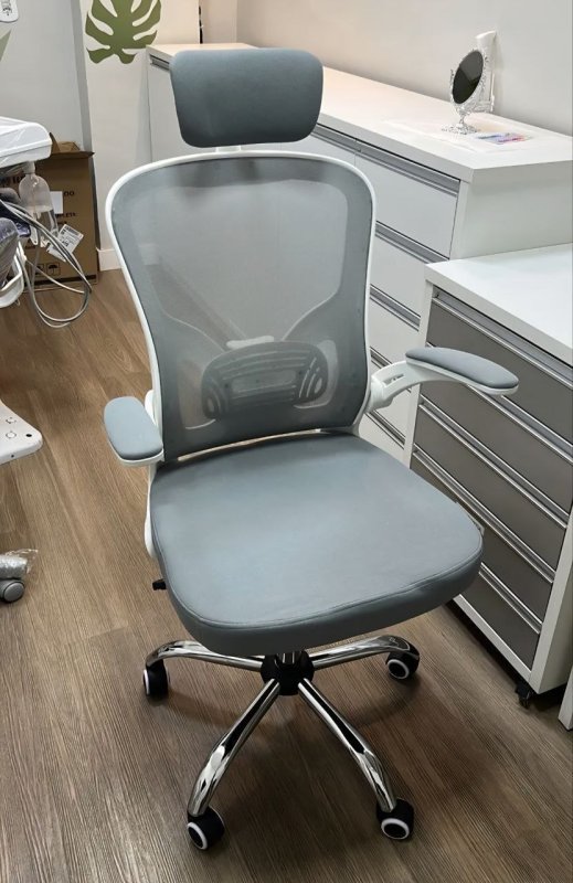 Cadeira De Escritório Ergonômica Giratória Boston G100 Com Estofado mesh luvinco Com Ajuste Lombar