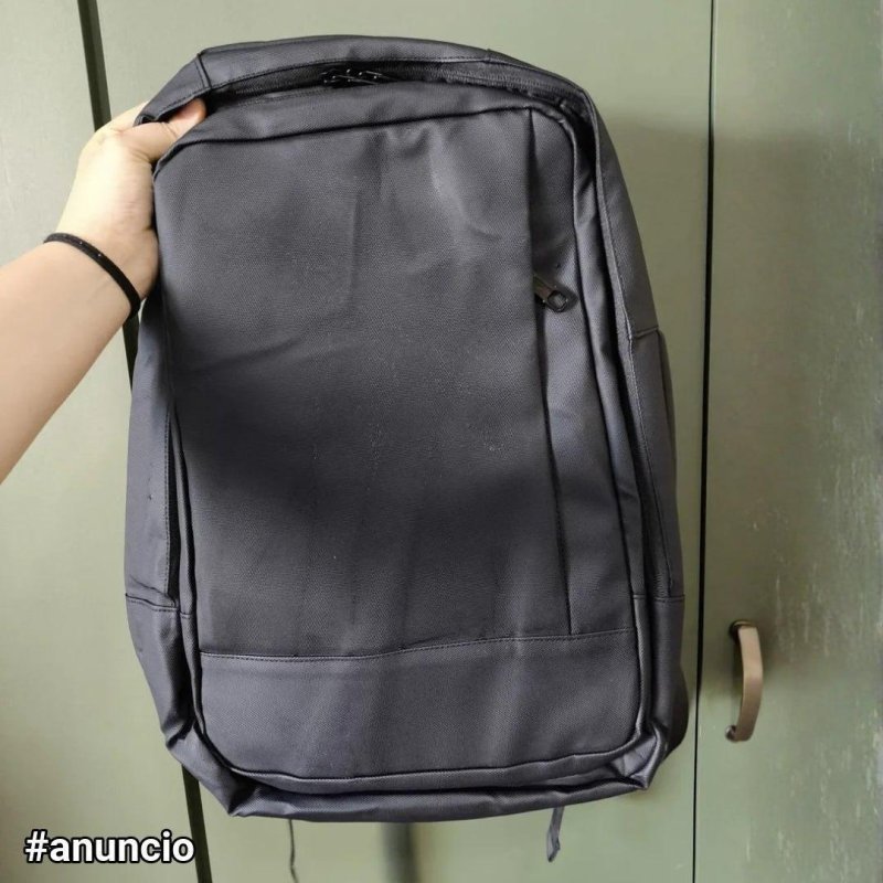Mochila Com Faixa Impermeável Para Expansão 42L Entrada USB integrada