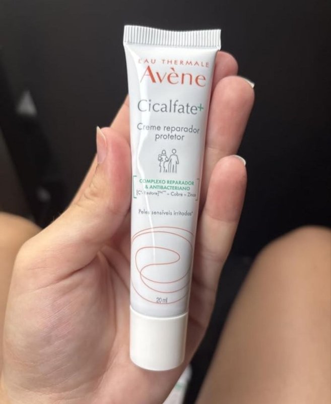 Avène Cicalfate+ Creme Reparador Facial, Nutre, Protege e Repara Pele Irritada 20ml