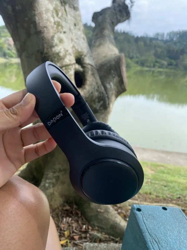 Fone Dapon H02D Bluetooth 5.1 Over-ear 22h Preto