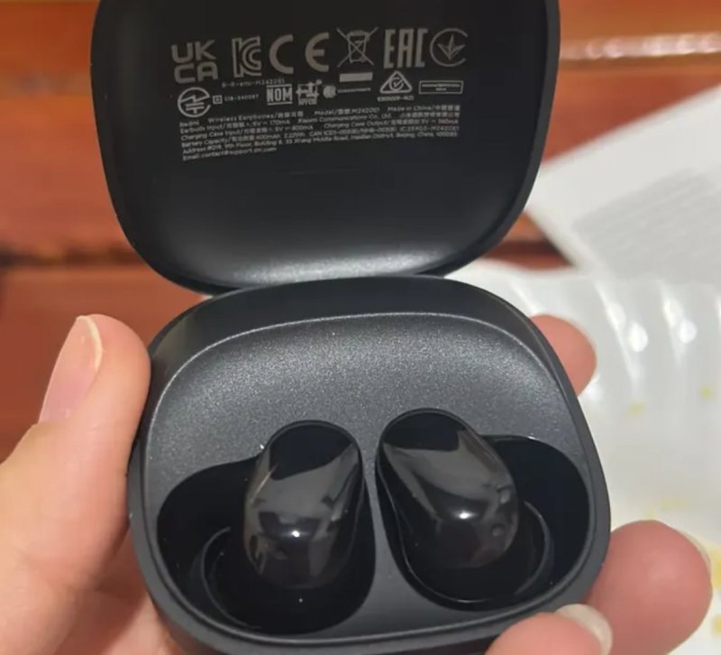 Fone de Ouvido Sem Fio Xiaomi Redmi Buds 6 Play Preto