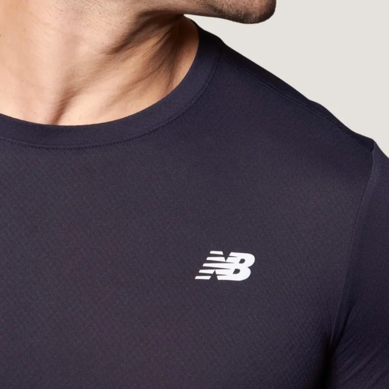 Camiseta New Balance Sport Essentials