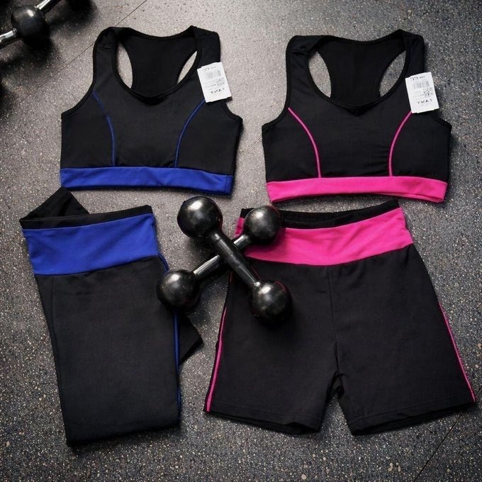 Conjunto Fitness Feminino Top e Short de Academia