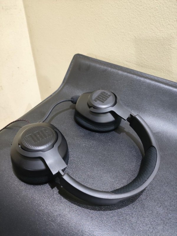 JBL, Fone de Ouvido Com Fio, Quantum 100M2, Headset Gamer, Over Ear, Microfone Removível - Preto