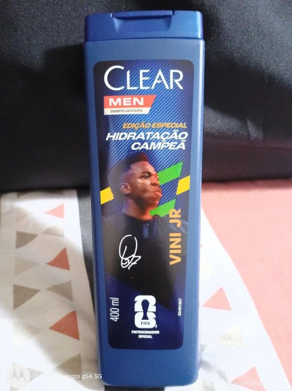 Clear Men Shampoo Anticaspa Vini Jr. Hidratação Campeã 400ml
