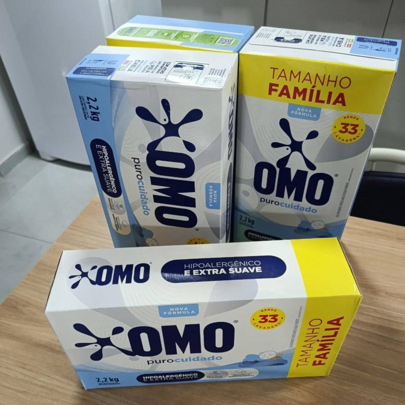 Lava-Roupas em Pó Omo Puro Cuidado Caixa 2,2kg Tamanho Família