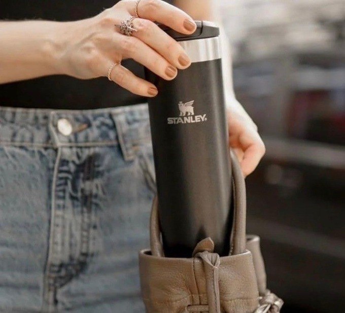 Stanley Garrafa Térmica Aerolight Transit Black 591ml