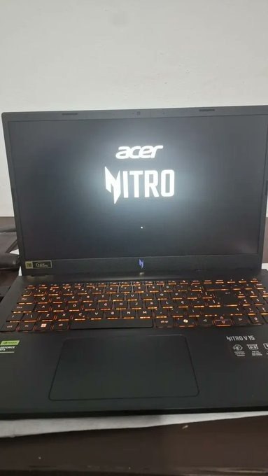 Notebook Acer Nitro V15 ANV15-52-51E4 – Intel Core i5-13420H, 16GB DDR5, NVIDIA RTX 4050, 512GB SSD, Tela 165Hz