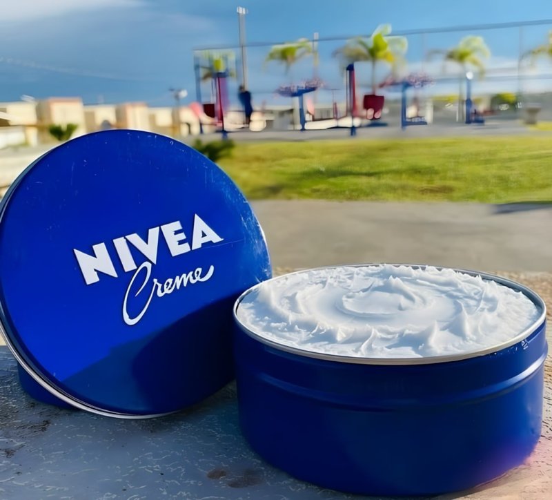 NIVEA Creme Hidratante Lata 56g, Hidratação Profunda 24h