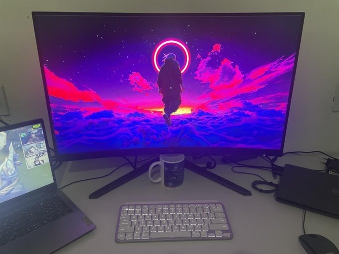 Monitor Curvo 32" LED 180Hz QHD 2K AOC Agon - CQ32G4E