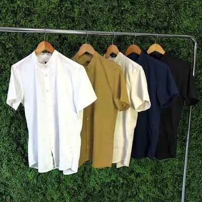 Camisa Social Slim Gola Padre Masculina Linho Manga Curta Preto Liso