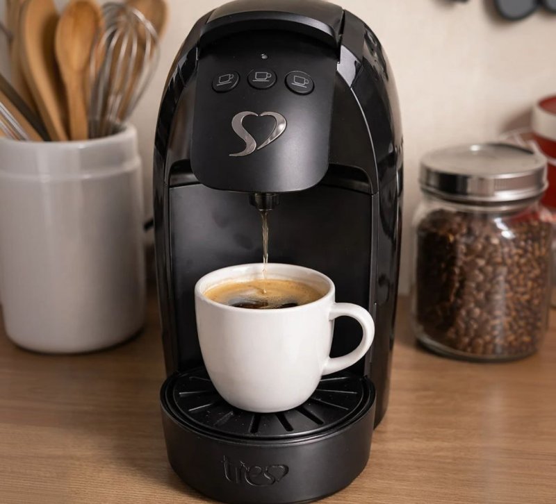 Cafeteira Espresso Luna Preta - Tres 3 Corações
