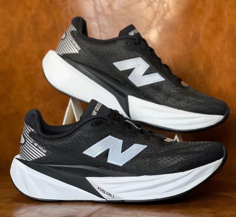 Tênis New Balance Fuelcell Rebel V5 Masculino Performance