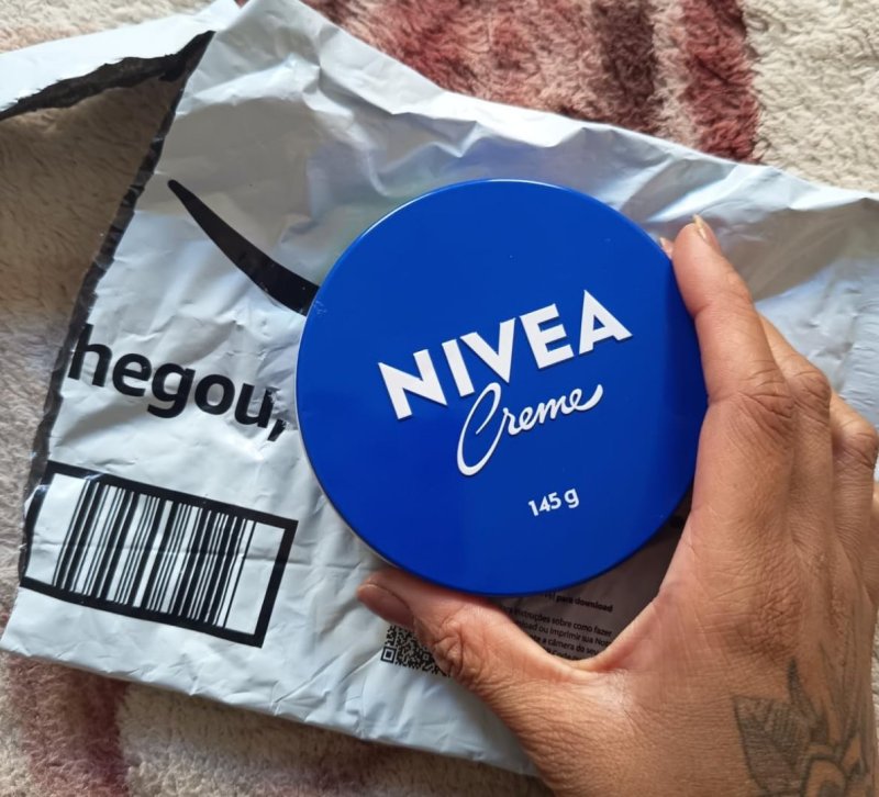 NIVEA Creme Hidratante Lata 145g, Hidratação Profunda 24h