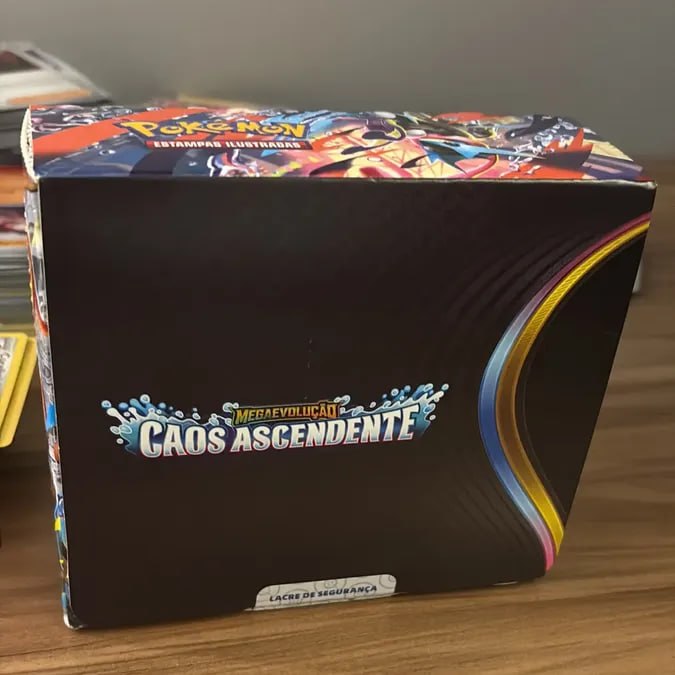 Booster Box Caos Ascendente 216 Cards