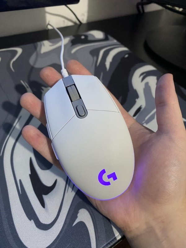 Mouse Gamer Logitech G203 LIGHTSYNC RGB, Efeito de Ondas de Cores, 6 Botões Programáveis e Até 8.000 DPI - Branco