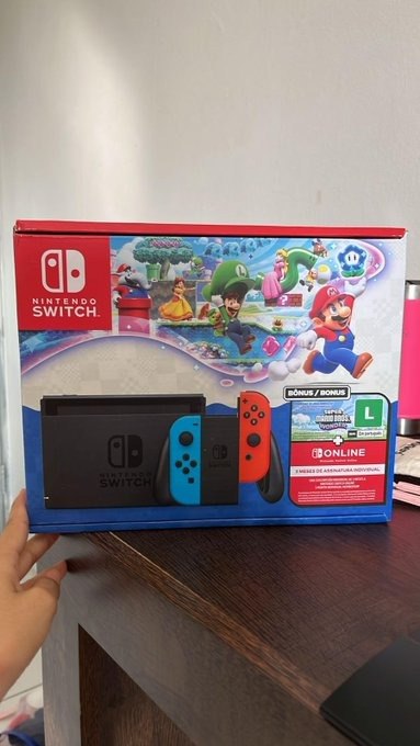 Bundle Console Nintendo Switch V2 + Super Mario Bros. Wonder + 3 Meses de NSO + Frete Grátis