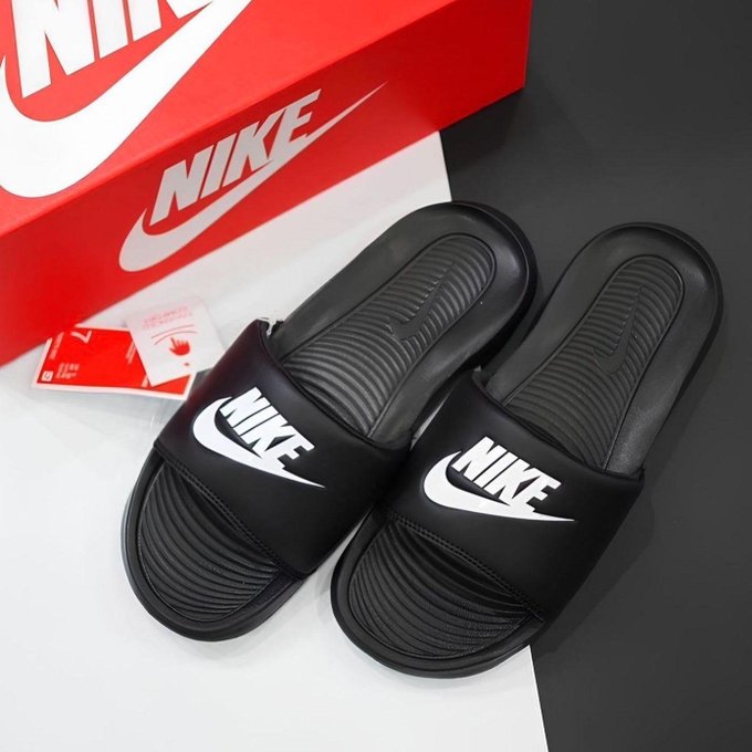 Chinelo Nike Victori One