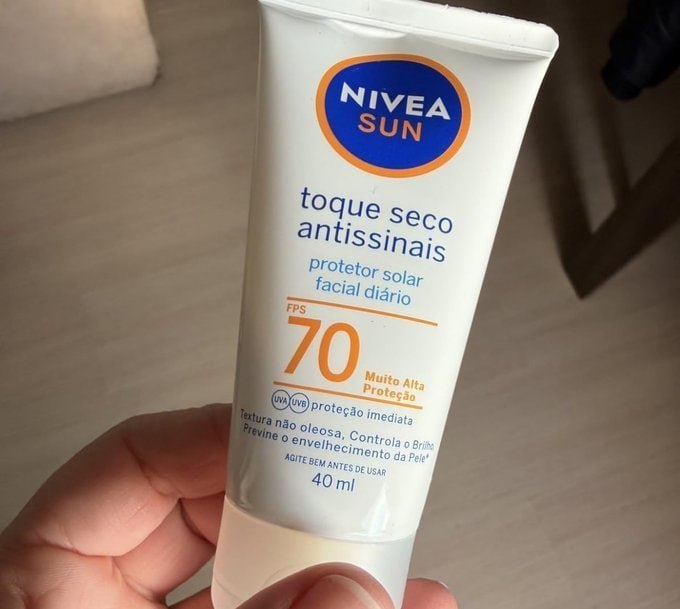 NIVEA SUN Protetor Solar Facial Toque Seco Antissinais FPS 70 40ml