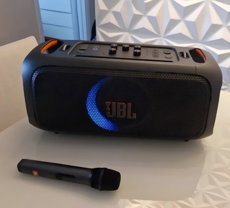 Caixa de Som, JBL, PartyBox On The Go Essential, Com Microfone, Bluetooth, Show de Luzes, À Prova de Respingos - 100W RMS