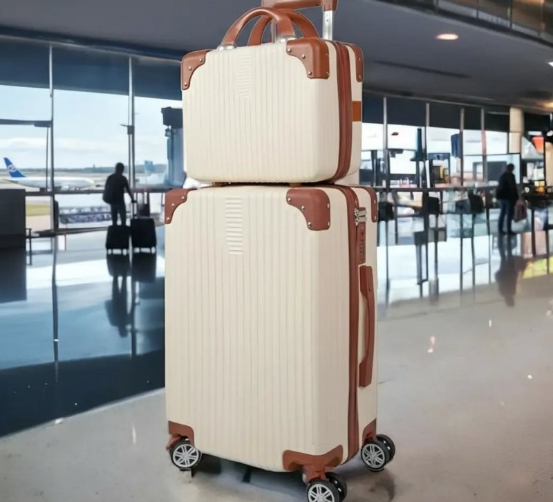 Mala de Viagem 10kg Rodas 360° Miami com Frasqueira Bege Listras