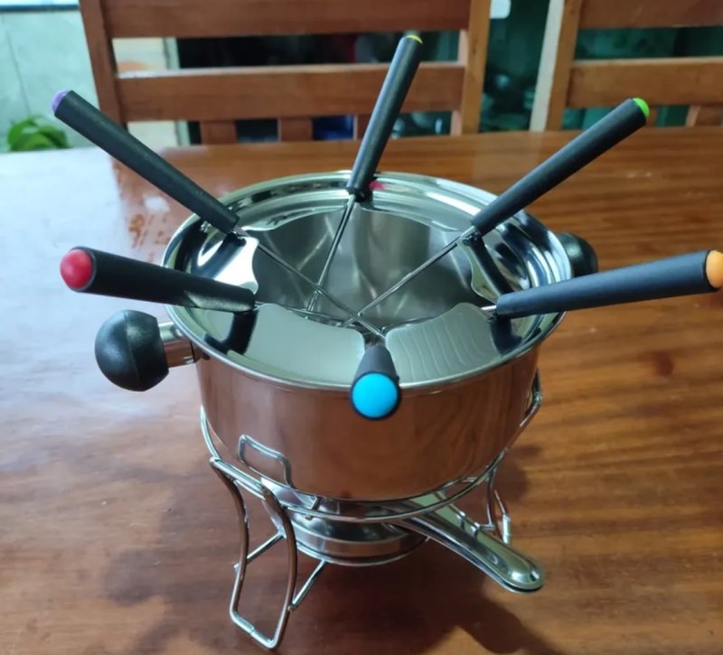Aparelho Para Fondue Inox 10 Peças Inclui Fogareiro E Base 6 Garfos Prateado