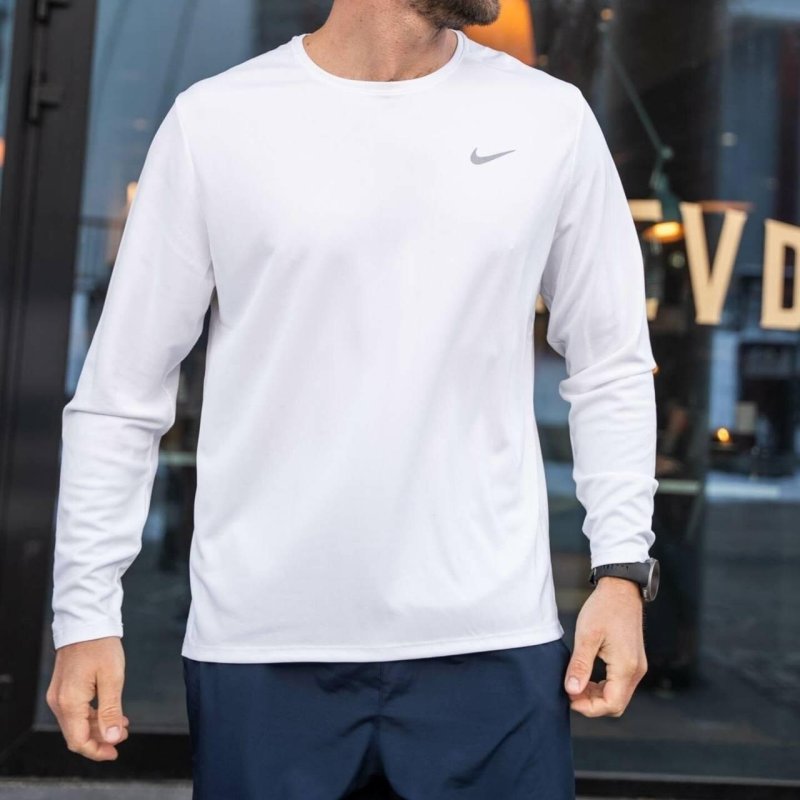 Camiseta Nike Dri-FIT UV Miler