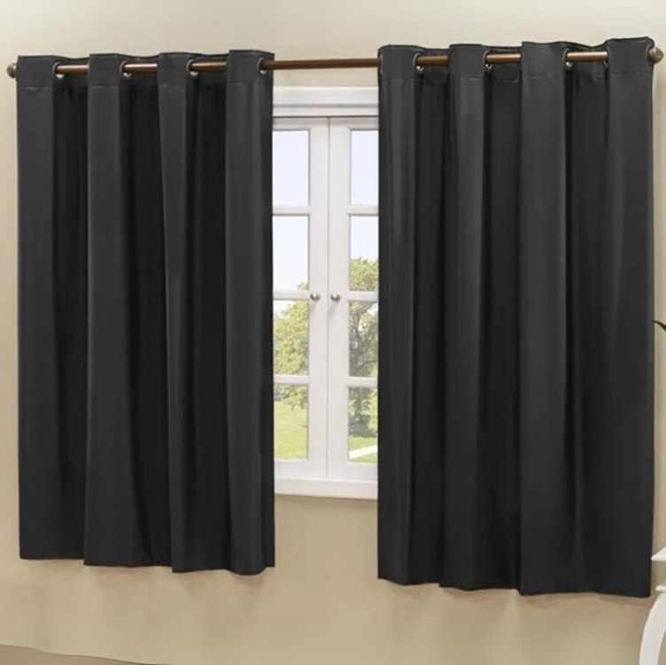 Cortina Blackout De Pvc 2,20m X 1,30m Preto Corta Luz
