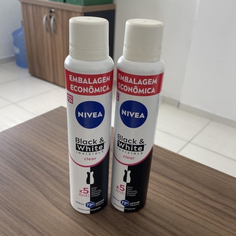 NIVEA Kit Desodorante Aerossol Black & White Clear 150ml - 2 Unidades