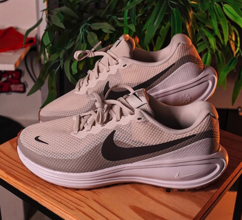 Tênis Nike Revolution 8 Masculino Marrom/marrom 43 Br