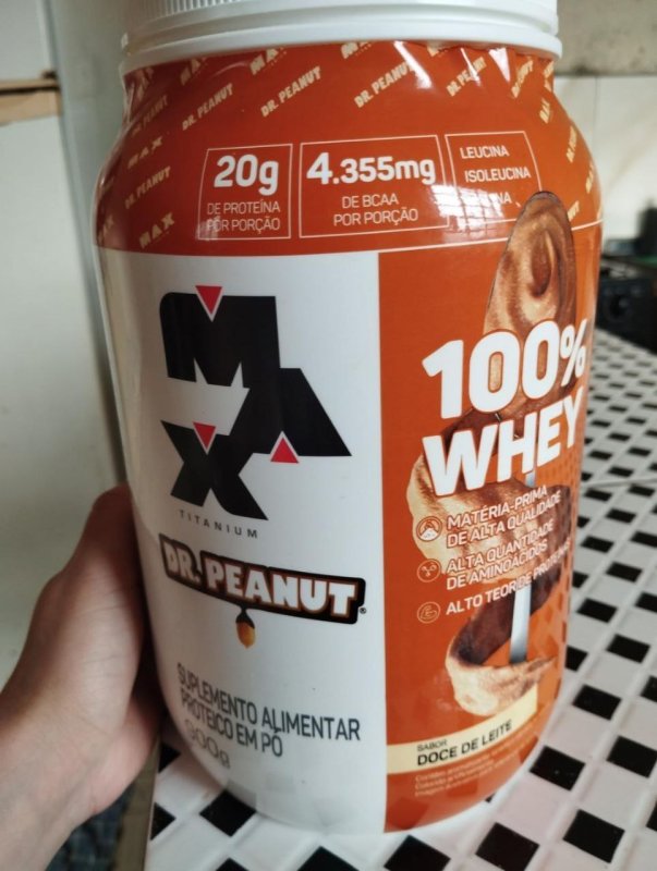 100% Whey Max Titanium x Dr. Peanut (900g), Sabor Doce de Leite