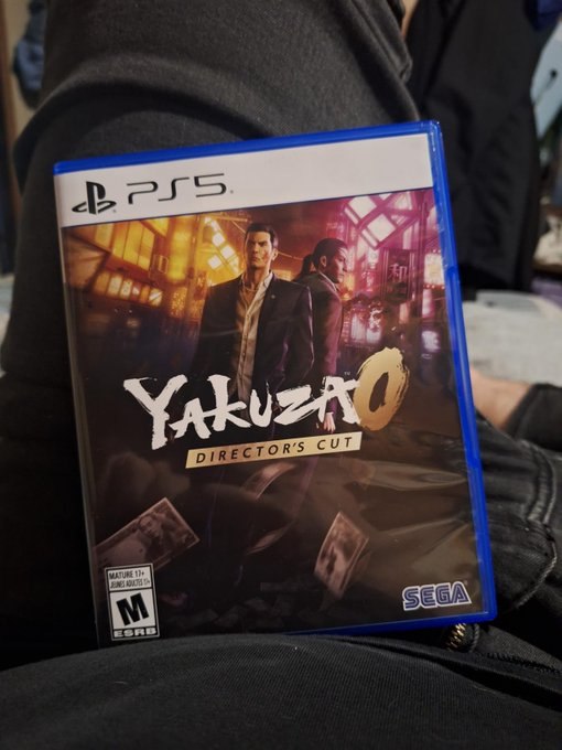 Yakuza 0: Director's Cut (PS5) + Frete Grátis